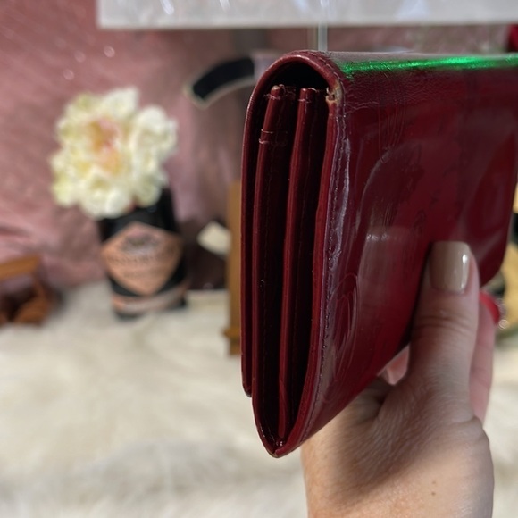 MUST DE CARTIER BORDEAUX PATENT LEATHER HAPPY BIRTHDAY LONG WALLET - Picture 5 of 10